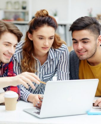 brainstorm-meeting_1098-15871